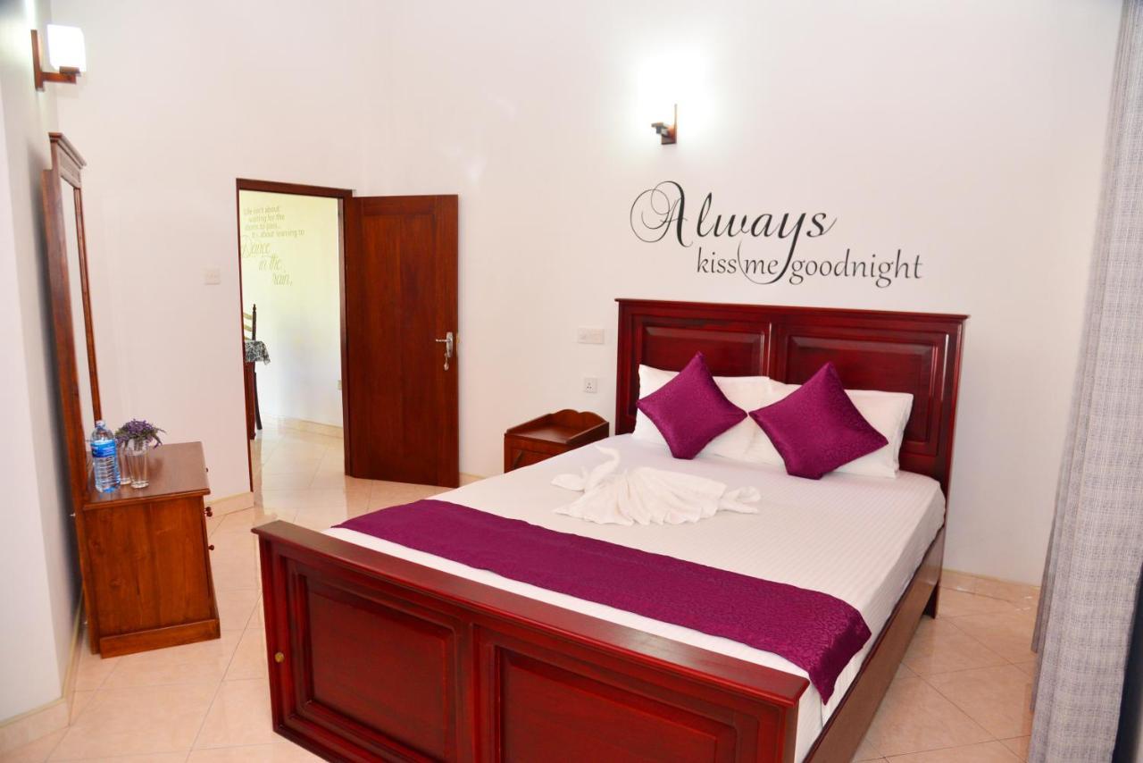 Cinnamon Holiday Inn هيكادوفا المظهر الخارجي الصورة
