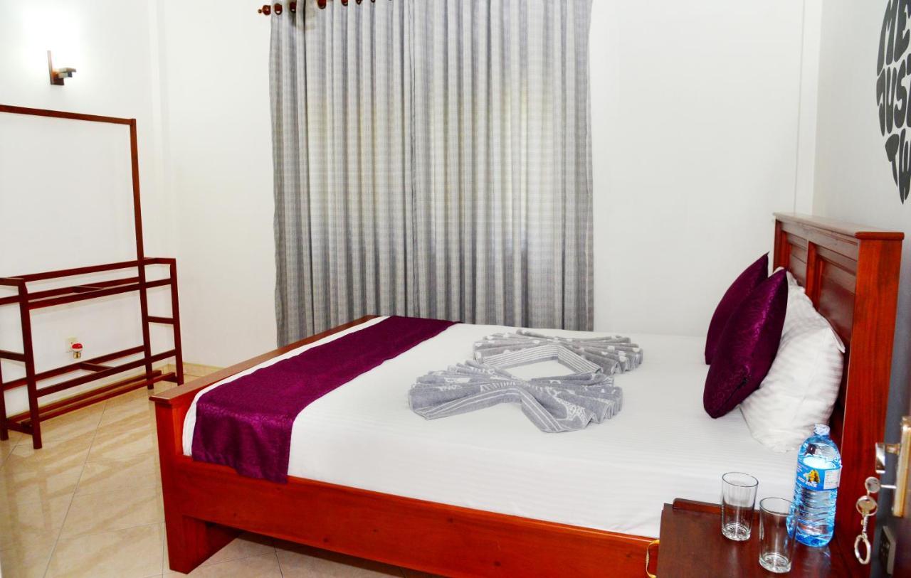 Cinnamon Holiday Inn هيكادوفا المظهر الخارجي الصورة